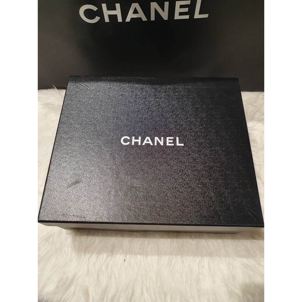 Chanel Box แท้ 100% 25x31x11cm (กล่องรองเท้า)
