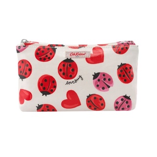 กระเป๋าใส่เครื่องสำอาง Cath Kidston  ลาย Lovebugs สีครีม