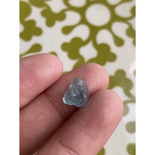 (F) พลอยดิบแท้ บลู อพาไทร์(Blue Apatite)พลอยธรรมชาติ 100% น้ำหนัก 5.50 กะรัต