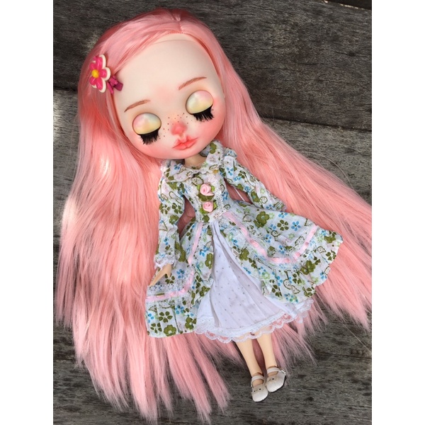ตุ๊กตาบลายธ์คัสตอม บลายธ์คัสตอม blythe custom  (ทำตาหลับ +เพ้นท์เปลือกตา+ต่อขนตา) Blythe ของขวัญ ของ