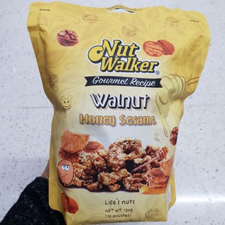 วอลนัทรสน้ำผึ้งโรยงา Nut Walker Walnut Honey With Seasame 120g