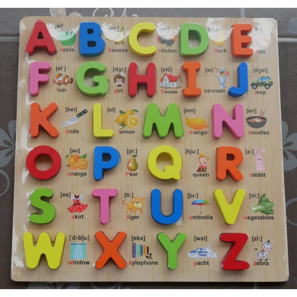 กระดานไม้ ABC ตัวพิมพ์ใหญ่