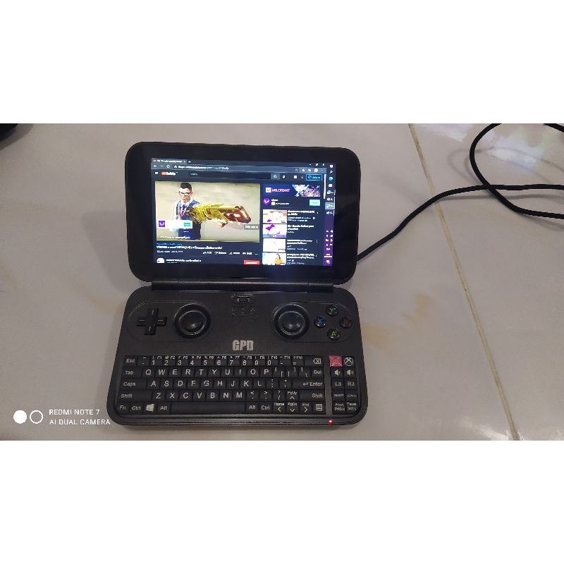 GPD Win (มือสองเจ้าของใช้เอง)​  Z8750 ram4gb / storage 64gb+ 128gb(SDcard)