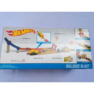 Hotwheels Playset ปล่อยรถไถถนน