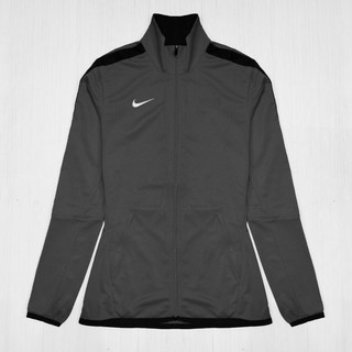 เสื้อแจ็กเก็ต Nike Epic แบบดั้งเดิม สําหรับผู้หญิง