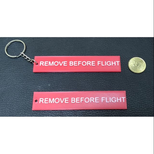 REMOVE BEFORE FLIGHT พวงกุญแจ