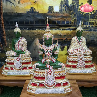 พระแก้วมรกต5นิ้วทองเค เนื้อเรซิ่น ประดับเพชร(((ราคาพิเศษ))