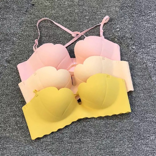 สินค้าพร้อมส่งจากไทย Angle Bra (A597) บราไร้โครงแฟชั่น ดันทรงสวยดีไซน์เก๋ ลายหัวใจ