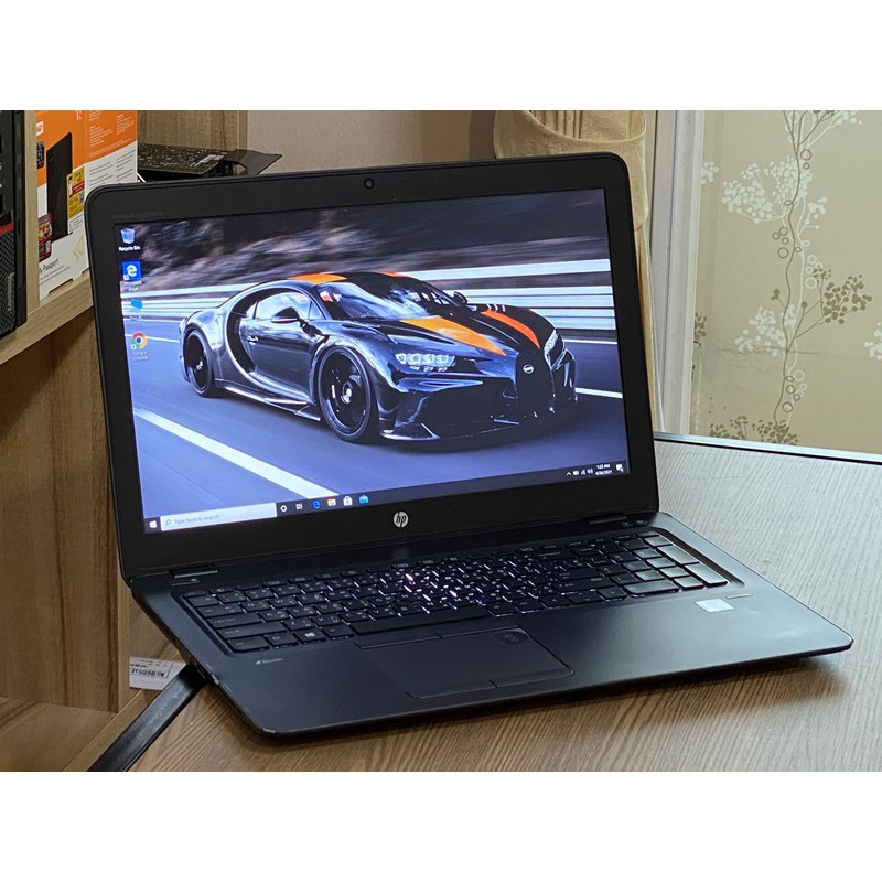HP Zbook 15u G4 Mobile Workstation AMD FirePro W4190M (2GB GDDR5)มือสองสภาพมีรอย