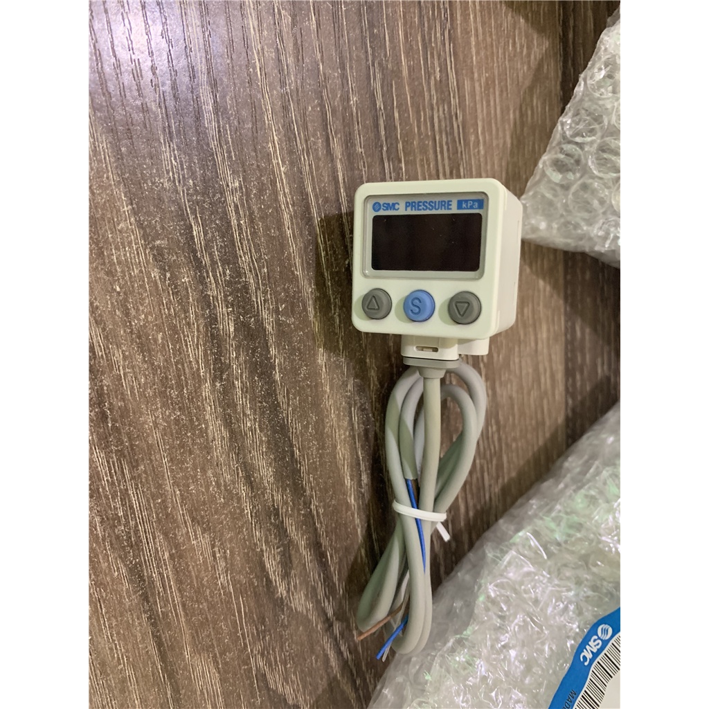 SZ ZSE40A-01-R สวิตช์แรงดัน DROZSE30A-01-A-ML Positive ZSE30 ตาราง