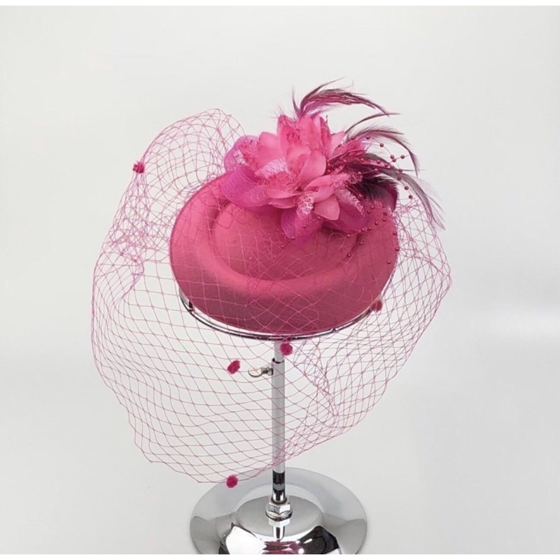 กิ๊บหมวกผู้ดีอังกฤษติดดอกไม้แต่งขน ถุงมือเจ้าสาว ถุงมือลายดอกไม้ พร้อมส่ง