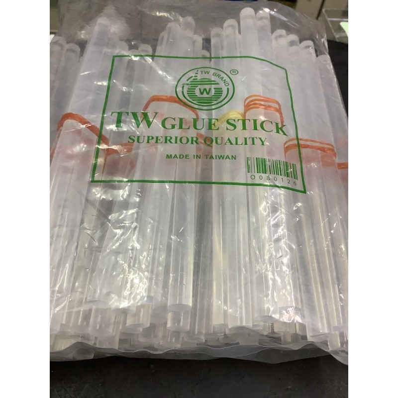กาวแท่งอย่างดี ใส่ปืนกาว ทำงานได้ง่าย(5แท่ง25บาท)อันเล็ก