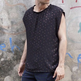 complicatedbrand เสื้อแขนกุดทรงหลวมสีดำลายสายฟ้า