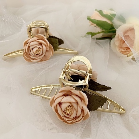 กิ๊บหนีบโลหะกุหลาบ Rose Hair Clip ขนาด 11.5 cm. ทรงสวยหรู วัสดีอย่างดี ใช้หนีบผมออกงานได้เลยค่ะ กิ๊บหนีบผม กิ๊บผม