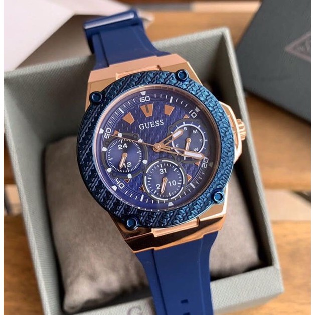 พร้อมสต็อก ！นาฬิกา Guess ของแท้ รุ่นสุดฮิตสีน้ำเงิน รับประกันร้าน W1094L2  W1049G2 W1053L7  W0562L2 