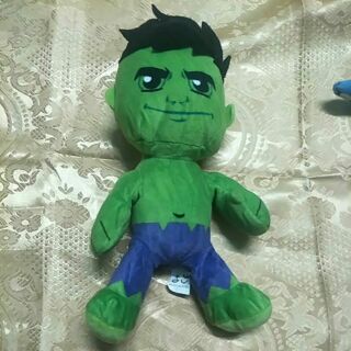 ตุ๊กตามือสอง hulk สภาพดี 9 นิ้ว 35 บาท