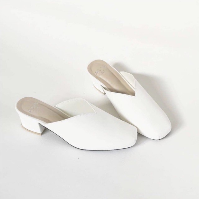 ส่งต่อ รองเท้า Alin brand รุ่นMerry