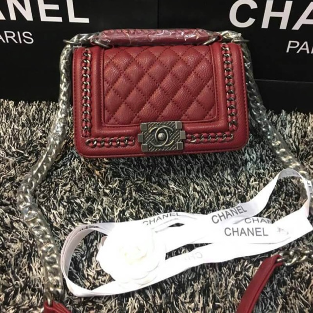 Chanel boy vintage