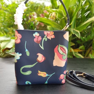 SMALL TOWN BUCKET BAG WITH DREAMY LAND FLORAL PRINT  (C8611)