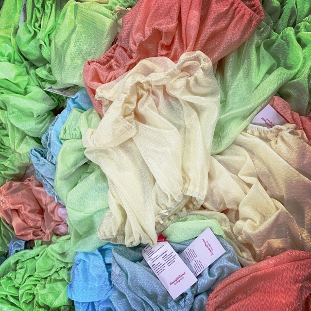 กางเกงใน กุลสตรี แบบยางยืดหรือรัดรูป ราคาถูก แบบคละสี ส่งฟรี ตั้งแต่ตัวแรก หาสั่งครบ 5 ตัว รับไปเลยเ