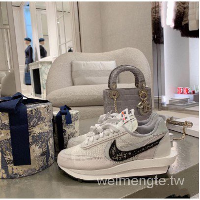 Nike sacai dior discount prix