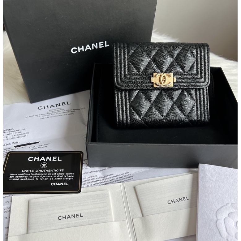 Chanel boy trifold wallet holo30 (ขายแล้วค่ะ)