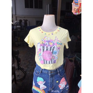 * มีตำหนิซักออก * เสื้อครอปบุญมากลายป๊อปคอร์น