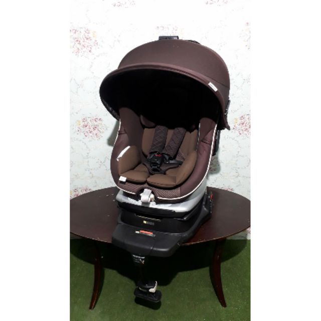 คาร์ซีทCombi  Luxtia. Turn white. Lable. EG