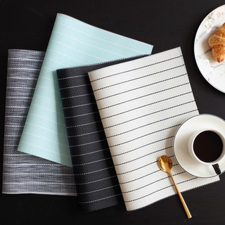 Sweejar ตารางเสื่อสีดำและสีขาวลาย Teslin placemat การแยกร้อนแผ่น รองจาน หม้อเสื่อ สำหรับอาหารโต๊ะที่บ้าน 1 ชิ้น