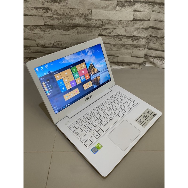 Asus K456U  core i5 gen 6 การ์ดจอแยก 2 GB จอ 14 นิ้ว โน๊ตบุ๊คมือสอง พร้อมใช้งาน