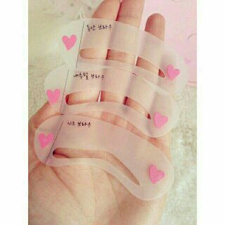 [พร้อมส่ง] แผ่นบลอคคิ้ว แผ่นรองเขียนคิ้ว 3ชิ้น/1ชุด มีของพร้อมส่ง