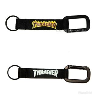 พวงกุญแจ​เกี่ยว​หู​กางเกง​ สาย​ยาว​ Thrasher