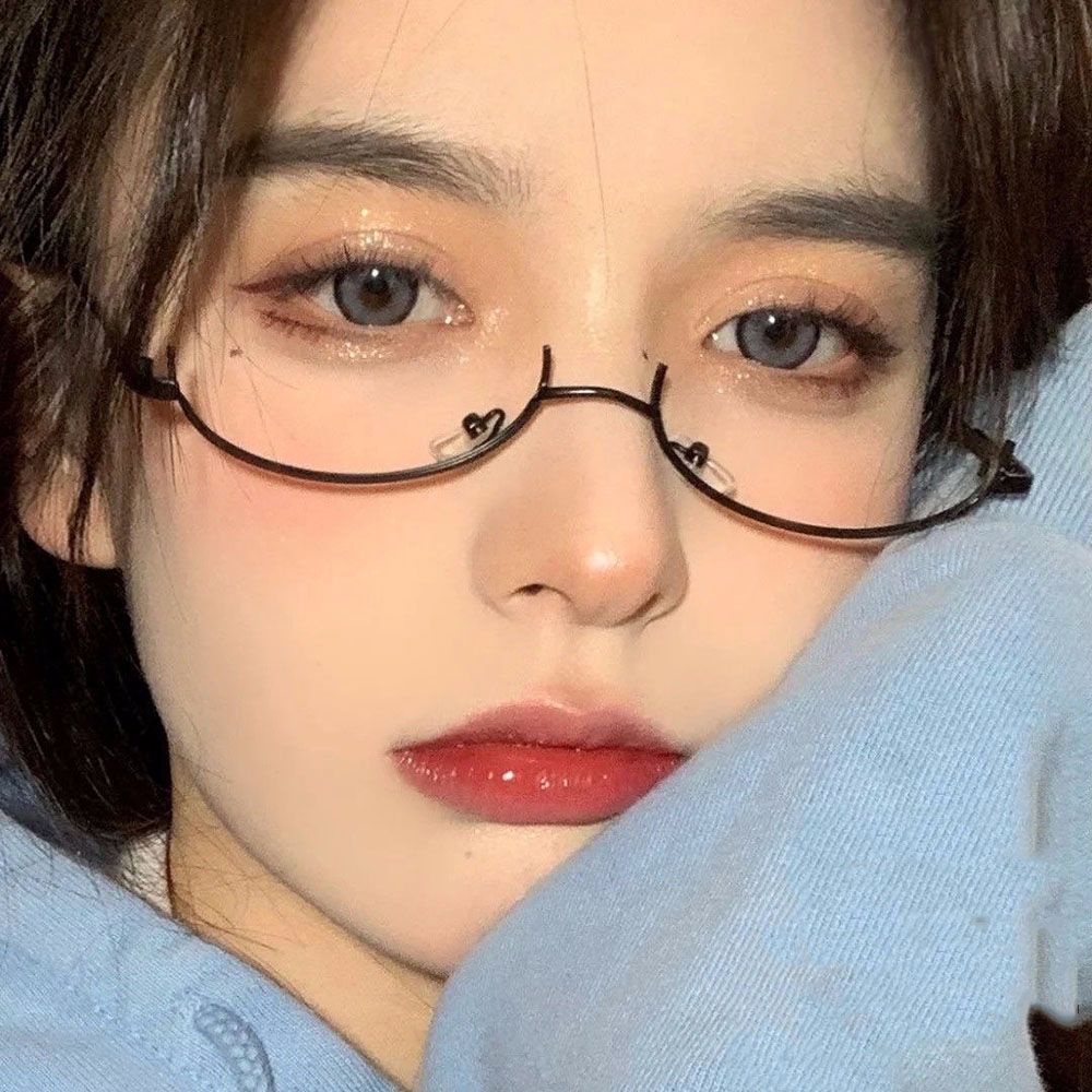 Qqmall น่ารัก วงรี กรอบแว่นตา น่ารัก ตกแต่งการถ่ายภาพ ครึ่งกรอบ แว่นตา กรอบ ไม่มีเลนส์ แฟชั่นเกาหลี ผู้ชาย ปาร์ตี้ แว่นตา วินเทจ กรอบแว่นตา / หลากสี