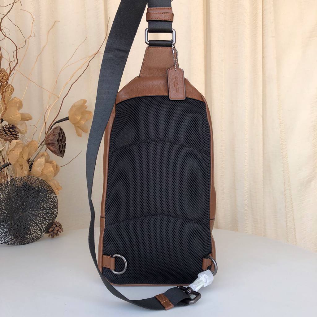 us นำเข้า⭐️ COACH MEN กระเป๋าคาดหน้าอก crossbody WAIST กระเป๋าสะพายไหล่ข้างเดียว 39942 49312 67249 49318 73344 75879
