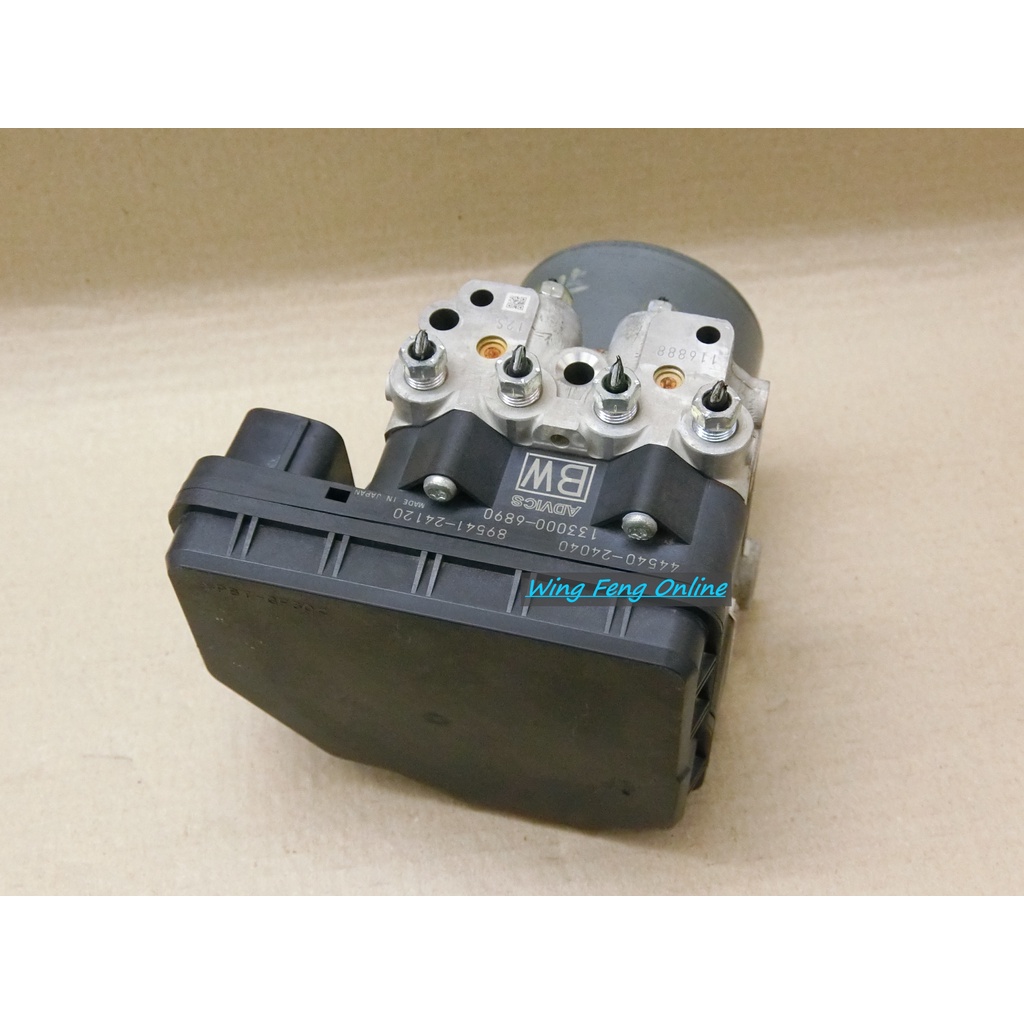 Lexus RC RC200 RC200t ASC10 ABS Actuator ปั๊มเบรค USED ( BW )