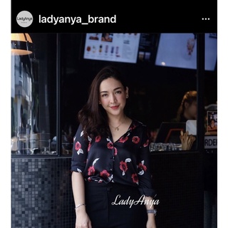 เสื้อเชิ้ตจากร้าน Ladyanya_brand