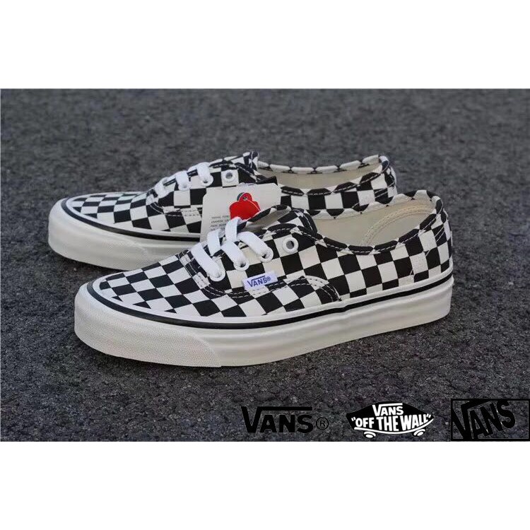 chess board vans