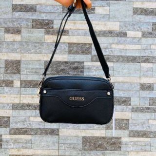 GUESS CROSSBODY BAG กระเป๋าสะพายรุ่นยอดนิยม