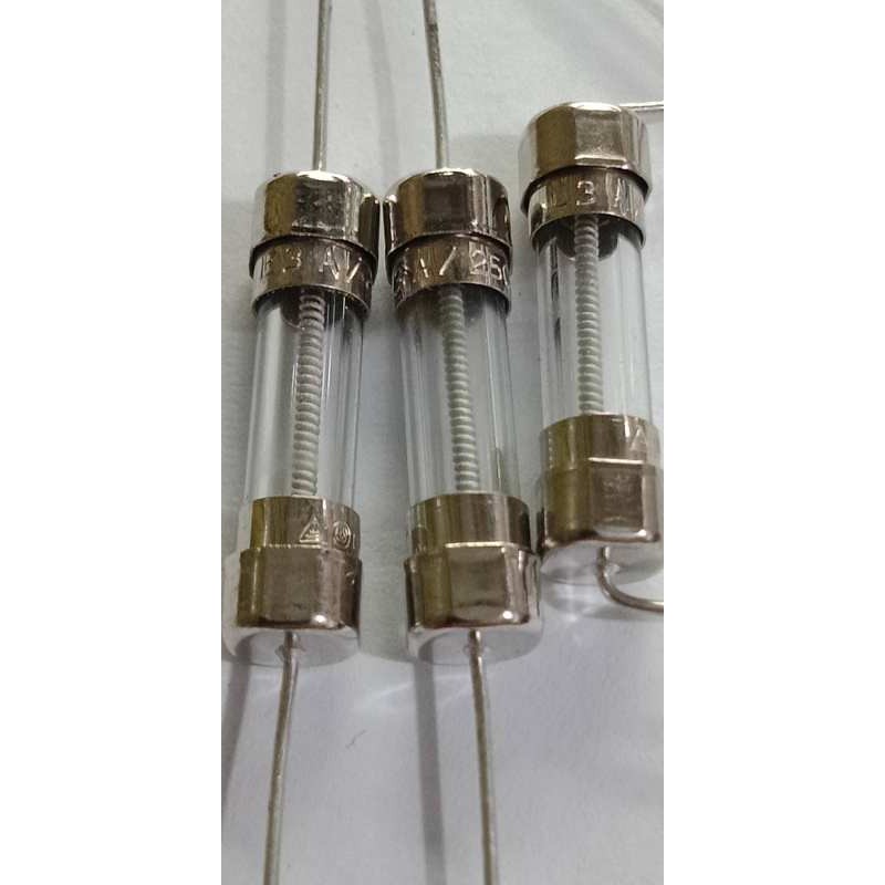 (แพ็ค10ตัว) FUSE 3A 250V ฟิวส์หลอดแก้ว 3A 250V 20mm หางหนู ฟิวส์ญี่ปุ่น ไส้เกลียวใหญ่แบบขาดช้า 3.15A