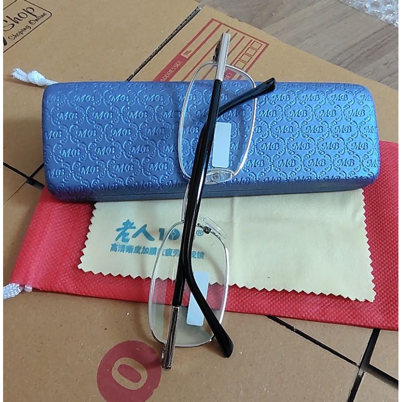 พร้อมส่ง แว่นสายตายาว เลนส์กระจก ขาสปริง งานAaaมาพร้อมSetboxกล่องหนัง+ผ้า ทรงสวย ใส่ได้ทั้งชาย/หญิง มีเก็บเงินปลายทาง,✅