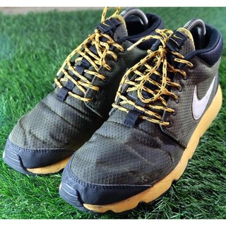 Nike Roshe Run Trail Cargo Khaki/Canyon Gold Size 40.5EU มือสอง ของแท้