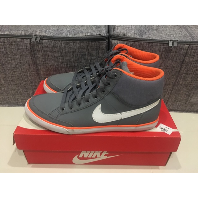 ร้องเท้า Nike เบอ 9 (4289 6395)