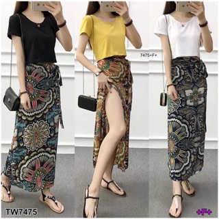 Set 2 ชิ้น เสื้อครอป แขนสั้น ผ้ายืดคอตตอน พร้อมกับ กระโปรงลายดอกไม้