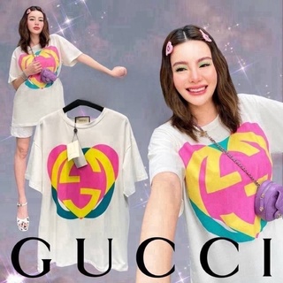 เสื้อยืดแขนสั้น Gucci Interlocking G heart T-Shirt