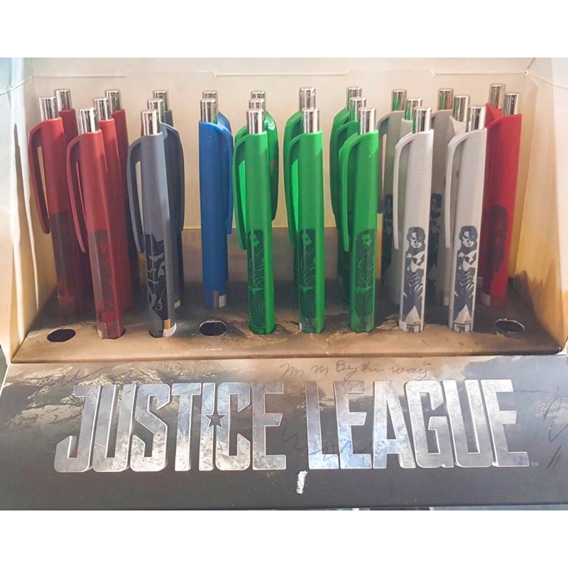 พร้อมส่ง ปากกาลูกลื่น888 Caran d'ACHE รุ่น justice league  Limited Edition