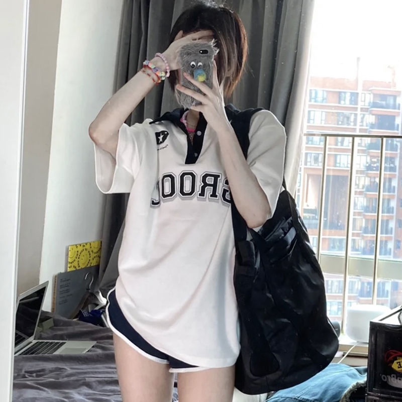 เสื้อโปโลแขนสั้น ทรงหลวม สไตล์สปอร์ต แฟชั่นสําหรับผู้หญิง