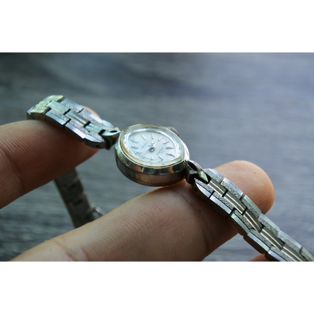 นาฬิกา Vintage แท้ มือสองญี่ปุ่น Seiko Solar  Diashock ผลิตปี 1980-90 ระบบไขลาน ชุบทองคำขาว 16.4mm