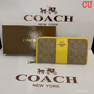 กระเป๋าสตางค์ Coach