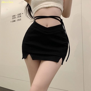 สปอต 🌻กระโปรงสีดำผู้หญิง 2022 ใหม่เอวสูงกระเป๋ากรีดสะโพก A-line miniskirt