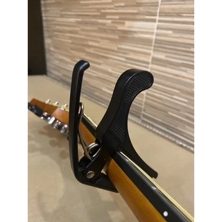 คาโป้ (Capo) กีต้าร์ ช่วยให้จับคอร์ดง่ายขึ้น หนีบแน่น แข็งแรง ทนทาน